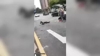 Man Suffers Broken Leg After Car Accident