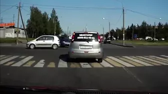 Terrifying Moment Cyclist Falls Face First Onto Asphalt