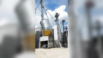 Large Grain Silo Suffers Catastrophic Collapse