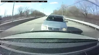 Dash Cam Records Accident Involving Reckless Teen Driver