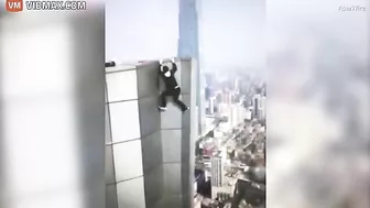 Shocking moment Chinese daredevil falls to death from skyscraper