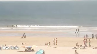 The Moment The Plane In Portugal Crash Lands On A Beach