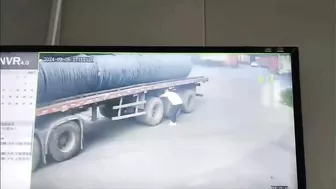 Truck Drivers Discover What Real Pain Is
