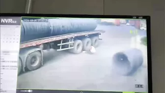 Truck Drivers Discover What Real Pain Is
