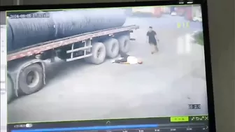 Truck Drivers Discover What Real Pain Is