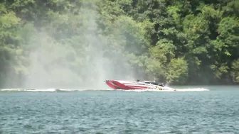 A Fierce Speedboat Accident You Must Watch