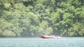 A Fierce Speedboat Accident You Must Watch