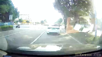Another Scooter Driver In China Has An Accident
