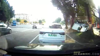 Another Scooter Driver In China Has An Accident