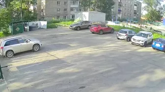 Bicyclist Loses Control