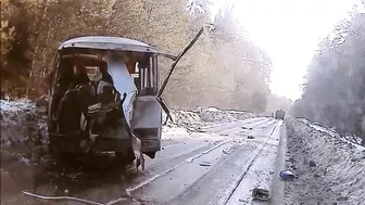 The Bus Lost Its Rear End