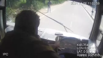 Bus Driver Dies At The Wheel, Conductor Rescues Passengers