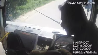 Bus Driver Dies At The Wheel, Conductor Rescues Passengers