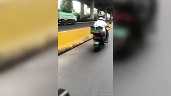 Sliteye Allows You To Ride Hands-free