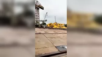 Crane Collapses During Testing