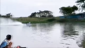 Man Jumps Off Boat In Accident