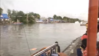 Man Jumps Off Boat In Accident