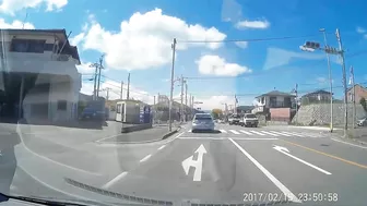 Crazy Japanese Drivers Vs Crazy Japanese Drivers
