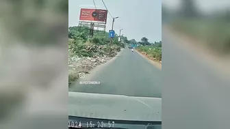 Inattentive Cyclist Gets Caught In Oncoming Traffic