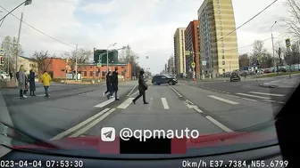 The Driver Ignored The Red Light And Caused An Accident