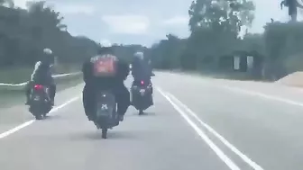 FatBoyScoop Fell Off His Motorcycle