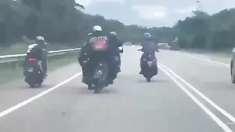FatBoyScoop Fell Off His Motorcycle