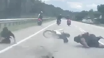 FatBoyScoop Fell Off His Motorcycle
