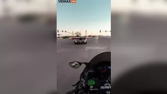 This Guy Crashed His $500,000 McLaren At An Intersection