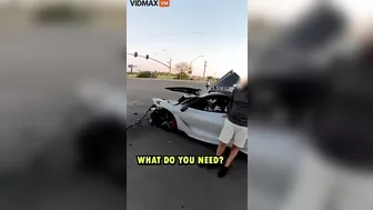 This Guy Crashed His $500,000 McLaren At An Intersection