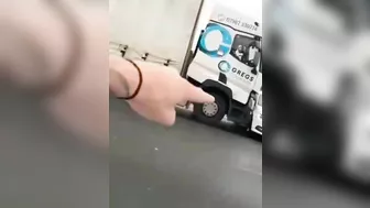 I Didn't See Anyone In Front Of Me