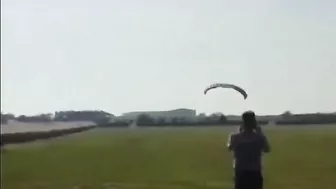 Man Films Paraglider Takeoff But Misses The Highlight