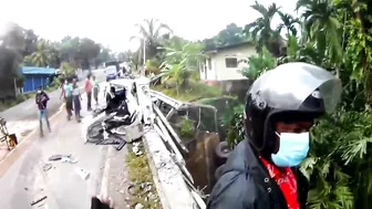 Man Miraculously Escapes After Car Crashes