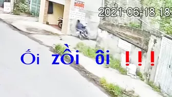Motorcyclist Was So Busy Looking At Woman That He Ended Up Hitting His Face Into A Wall