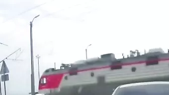 New Train And Nissan SUV