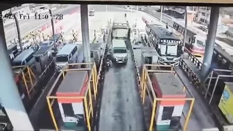Five Killed As Bus Runs Through Toll Booth In India