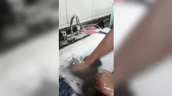 The Best Way To Clean Your Sink
