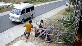 Bicyclist Dies After Crashing Into Parked Minivan