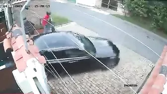 Car Thieves In Ecuador Find Things Are Getting Crazier