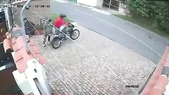 Car Thieves In Ecuador Find Things Are Getting Crazier