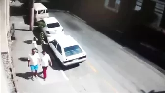 Car Thief Gets Immediate Retribution