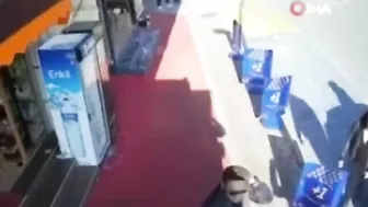 Cat Video Of The Year: "Seeing Shadows"