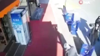 Cat Video Of The Year: "Seeing Shadows"
