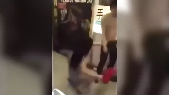 Chinese Girls Topless In Market Fight