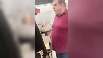 When The Fat Guy With Weird Eyes Gets Angry, This Guy Acts Calm