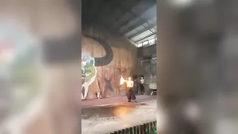 When The Magician Burns The Eggs, Everyone Laughs