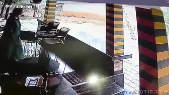 The Teacher Suddenly Fell From The Workbench And Died