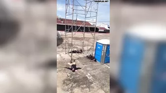Four Workers Were Electrocuted