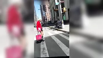 Funny Old People In New York