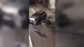The Guy Who Looks Gay Fights Like A Madman