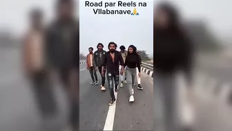 A Group Of Indians Filmed A Video On A Busy Highway